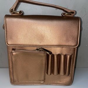 Cross body handbag